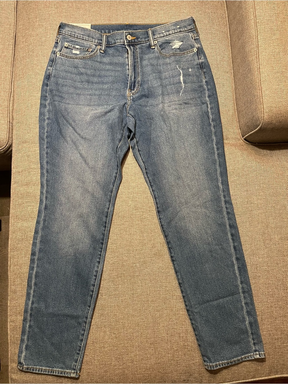 Abercrombie & Fitch Men's Athletic Slim Jeans 34x32 Medium Wash Distressed